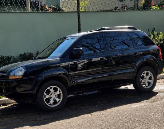 HYUNDAI TUCSON 2.0 MPFI GLS 16V 143CV 2WD GASOLINA 4P AUTOMÁTICO